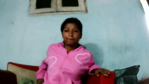 elynah195043 online show from June 15, 6:05 am