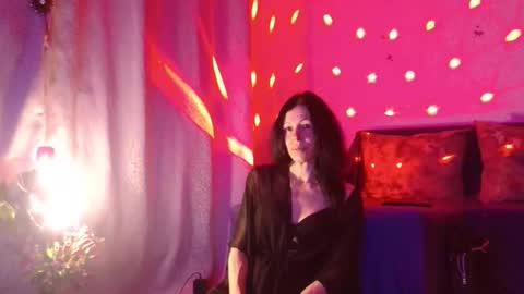 Elisa online show from January 17, 7:22 pm