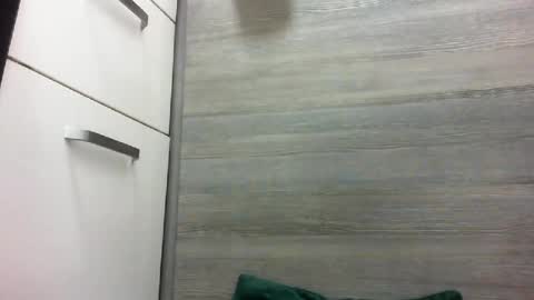 elyseblue online show from June 12, 3:27 am