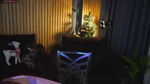 Call me Elis online show from December 22, 1:40 pm