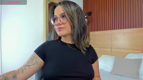 E M A online show from February 5, 12:42 pm