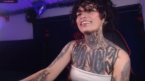 ema_ploxx online show from March 15, 3:22 am