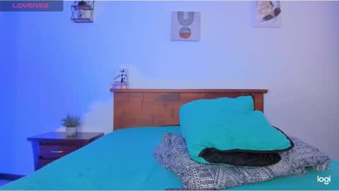         online show from February 14, 3:26 pm