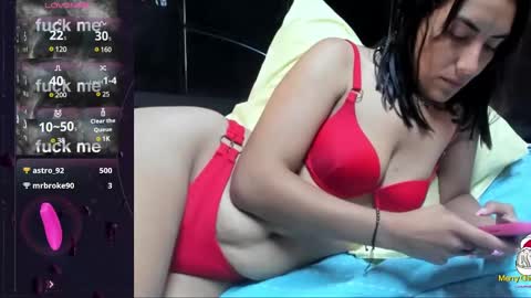 emaahot online show from February 4, 1:23 am