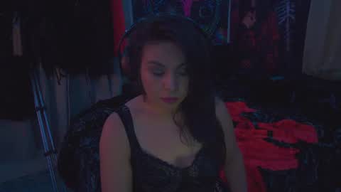 Ember Rose online show from June 15, 7:11 am