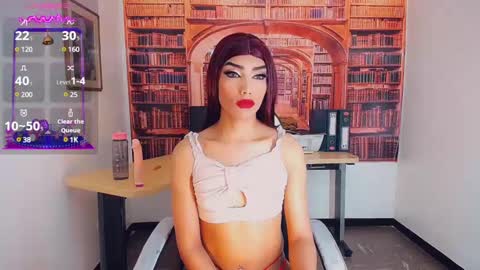 Snapshot of emeli_roushot chatting on February 6, 11:31 am Emeli online show from February 6, 11:31 am
