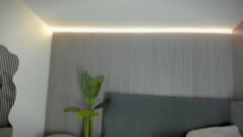 emelie_89 online show from May 14, 11:41 am