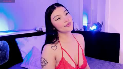 emelyporch online show from March 10, 5:12 am