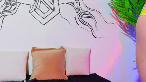 Emmily Roberts online show from February 20, 12:21 am