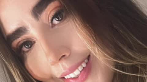 emi_royse online show from July 28, 7:39 pm