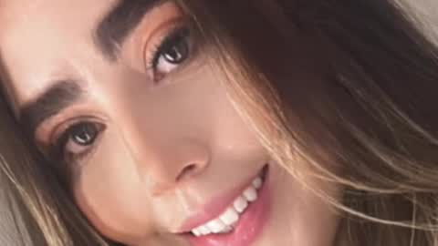 emi_royse online show from November 5, 9:28 pm