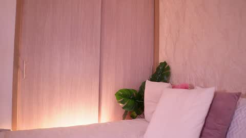    online show from September 30, 8:41 pm