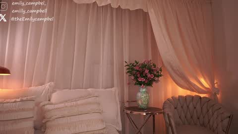 Emily Campbell online show from October 22, 11:17 pm