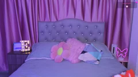 Emily online show from November 12, 10:34 pm