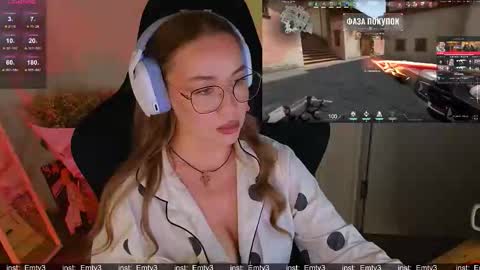 Emili online show from December 1, 2:48 pm