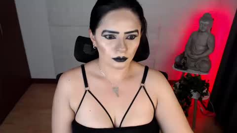 POWERFULL GODDESS EMILI online show from March 21, 1:11 am