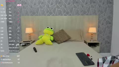 Snapshot of emili_lenus chatting on February 21, 11:43 pm Emili Lenus online show from February 21, 11:43 pm