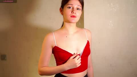 Emilia online show from December 20, 10:11 am