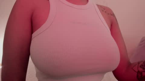 Emilia Big Boobs online show from February 1, 4:33 pm