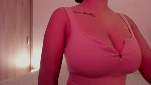 Emilia Big Boobs online show from January 15, 4:11 pm