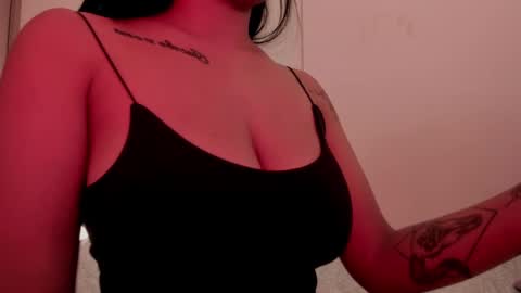 Emilia Big Boobs online show from January 21, 7:50 pm