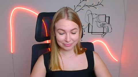Emilia online show from August 3, 5:42 am