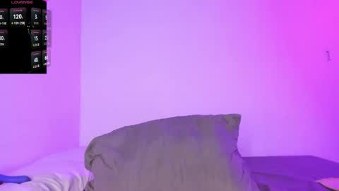 emiliana_bloomm online show from October 14, 11:13 am