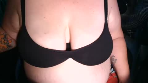 emilie foxx online show from July 10, 9:41 pm