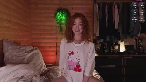 Snapshot of emiliyafox chatting on October 20, 9:20 pm Emi online show from October 20, 9:20 pm