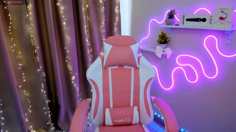 Emiliya online show from March 5, 5:29 am