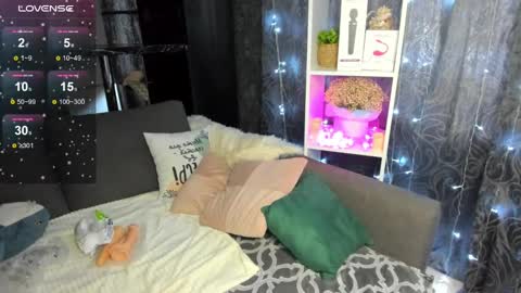 Emiliya online show from February 1, 8:50 am