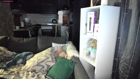 Emiliya online show from February 2, 2:06 am