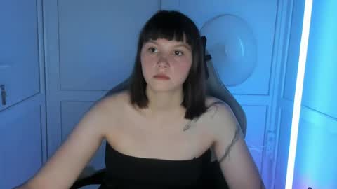 Emmi online show from June 11, 5:55 pm