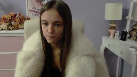 Emilly online show from October 13, 7:10 am