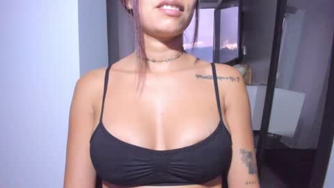 emilly online show from April 26, 10:35 am