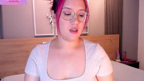 Emily online show from December 16, 4:19 am