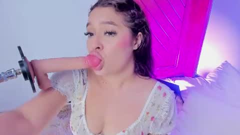 Emily online show from July 28, 6:20 pm