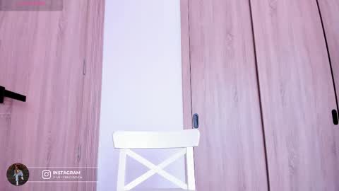 emily_brown04 online show from March 14, 11:36 am