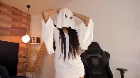 emily_brown04 online show from October 25, 1:22 pm