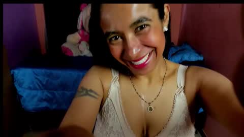 emily_bunny7 online show from October 19, 4:00 pm