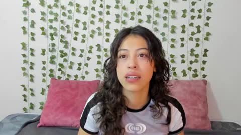 emily online show from December 22, 12:01 pm