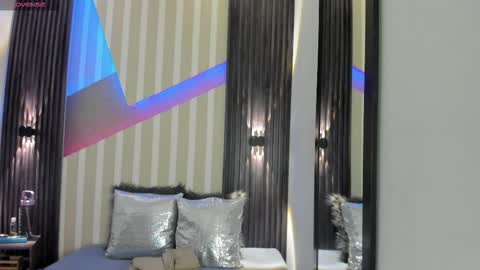 Emily online show from January 8, 3:07 pm