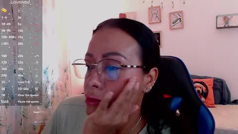 emily leroy. online show from October 24, 12:50 pm