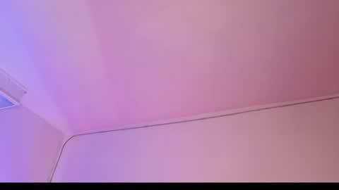 Emily Lindey online show from May 7, 2:29 am