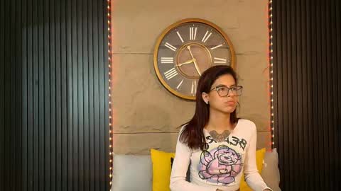 Emily online show from April 22, 5:25 am