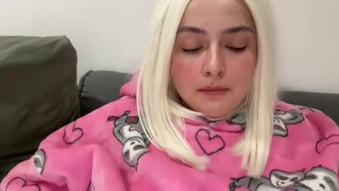 emily_morning_dew online show from November 12, 7:16 pm