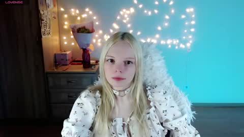 Lia online show from March 10, 12:06 pm