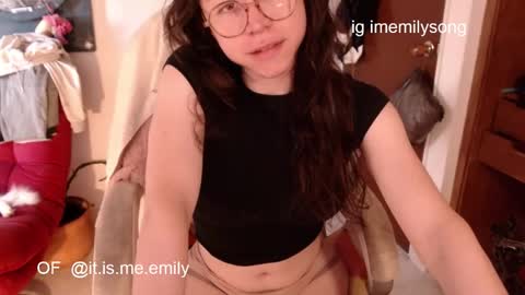 emily_pearl_ online show from February 18, 10:20 pm
