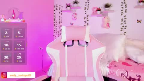 Emily online show from September 17, 5:33 am