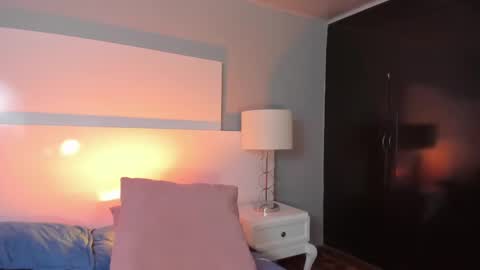 Emily  online show from March 10, 6:45 pm